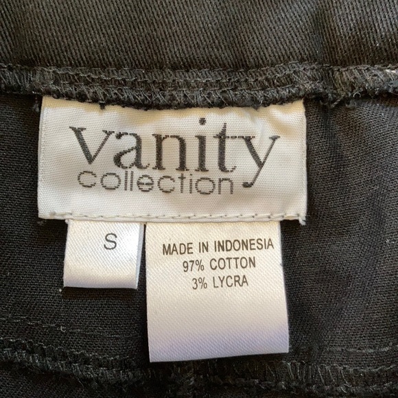 Vanity Collection Beaded High Rise Ankle Jeans Black Small - Picture 4 of 8